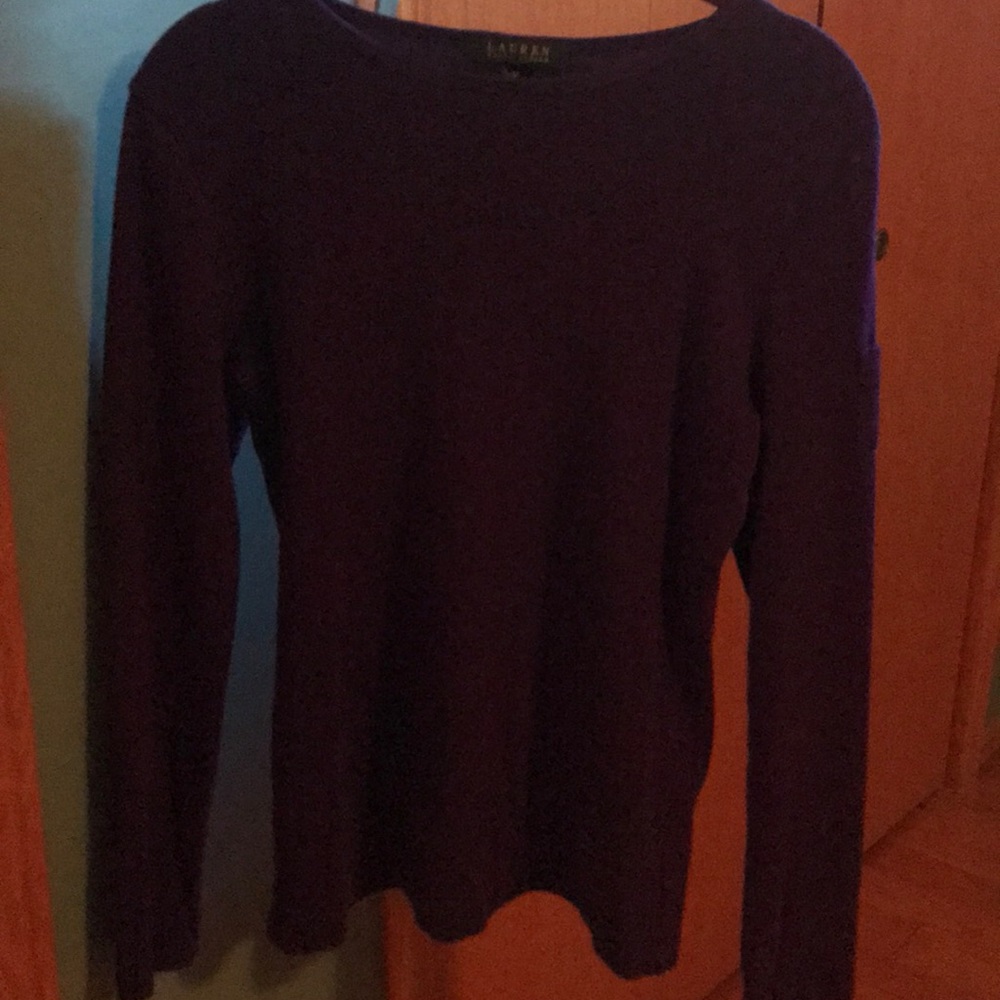 Women’s long-sleeve cotton t-shirt